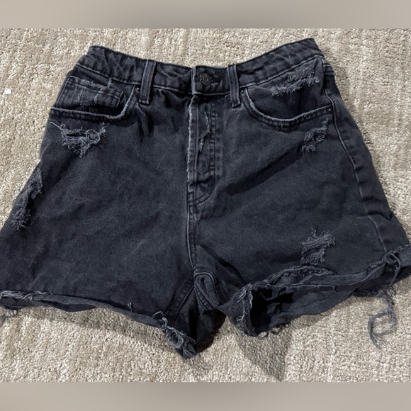 Wild Fable Black Distressed Denim Shorts – Size 6 High Rise Cutoff - Picture 1 of 4